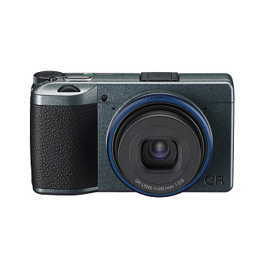 Компактная фотокамера премиум-класса RICOH GR IIIx Urban Edition в комплекте с чехлом GC11