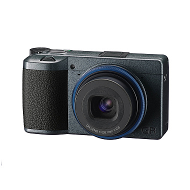 Компактная фотокамера премиум-класса RICOH GR IIIx Urban Edition в комплекте с чехлом GC11