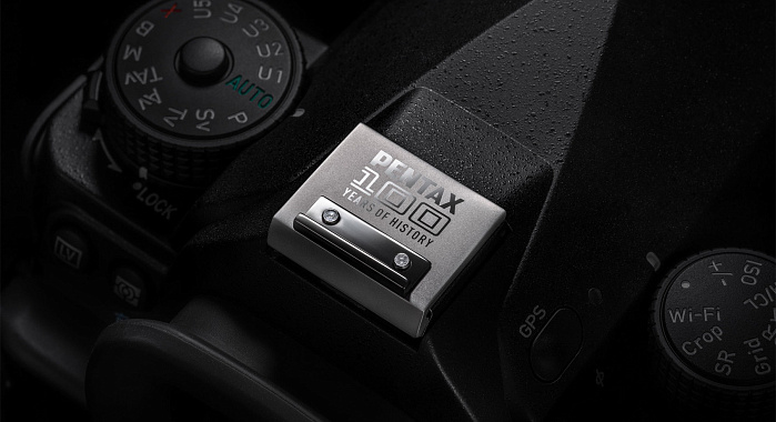 Заглушка крепления вспышки PENTAX 100 YEARS OF HISTORY (металл)