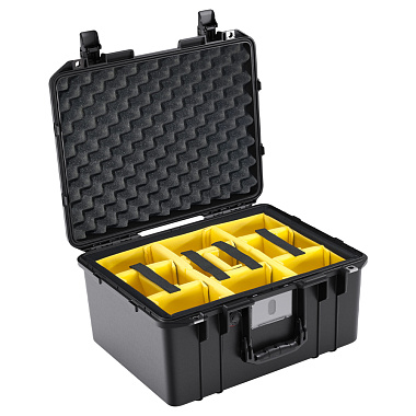 Защитный кейс Peli™ Air 1557 черный с мягкими перегородками